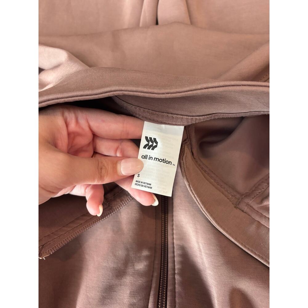 Track suit - Picture 3 of 6